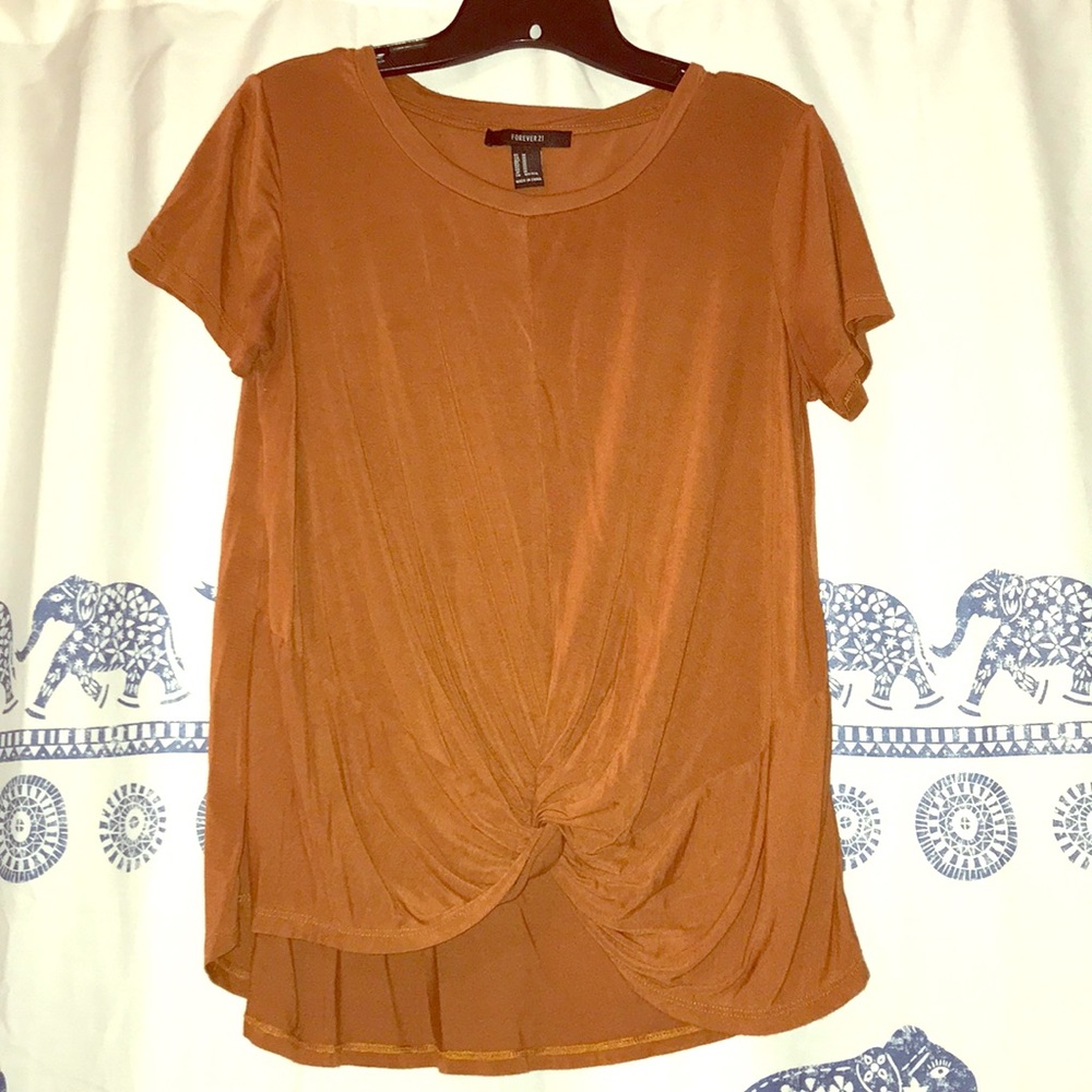 ⚡️FLASH SALE⚡️ Rust colored T-Shirt